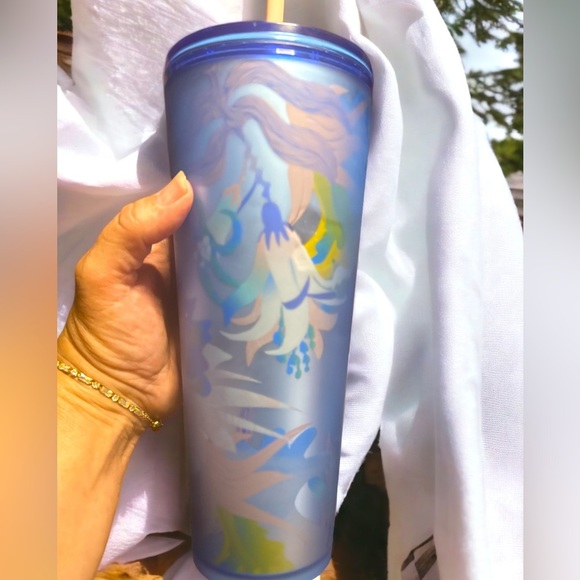 2023 STARBUCKS Spring Bouquet Cup with straw! - Picture 1 of 5